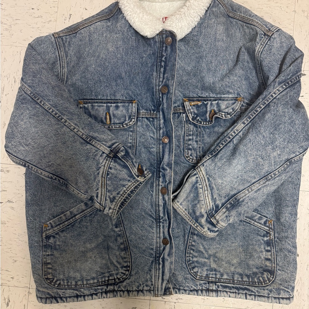 🧥 Vintage Levi’s Sherpa Lined Denim Jacket – Made in USA